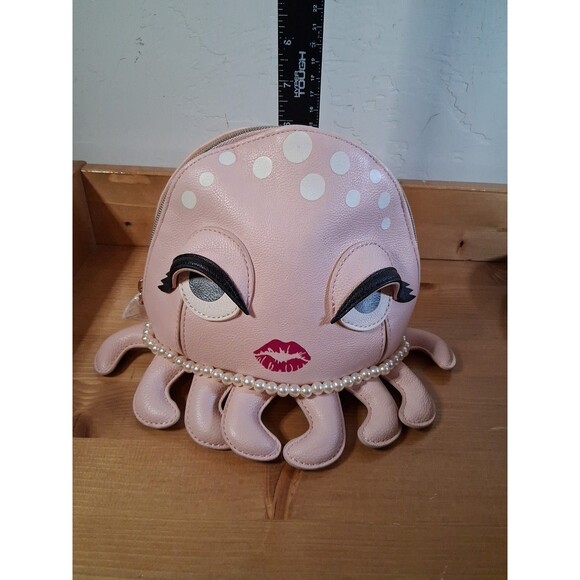 BETSEY JOHNSON Kitsch Octopus Pink Pearls Clutch Cosmetic Makeup Bag NWOT - Picture 9 of 13